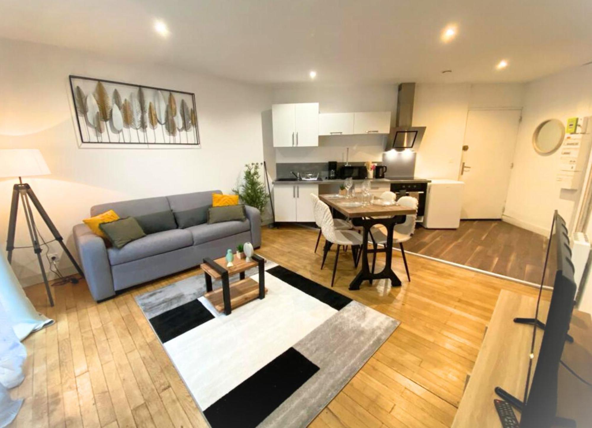 Le General - 4 Personnes - Poitiers - La Conciergerie Apartment Exterior photo